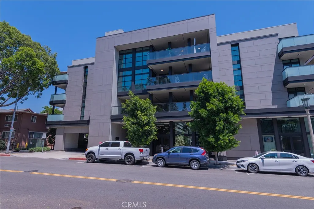 178 S Euclid Avenue 209, Pasadena, California 91101 home-pic-19